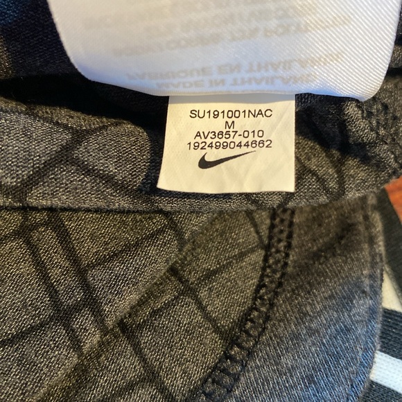 Nike Dri-Fit Sleeveless Contrast Golf Polo: Size Medium - Picture 8 of 9